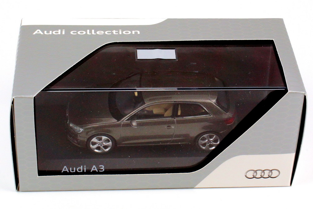 Foto 1:43 Audi A3 (8V) 2012 dakotagrau-met. Werbemodell Schuco 5011203023
