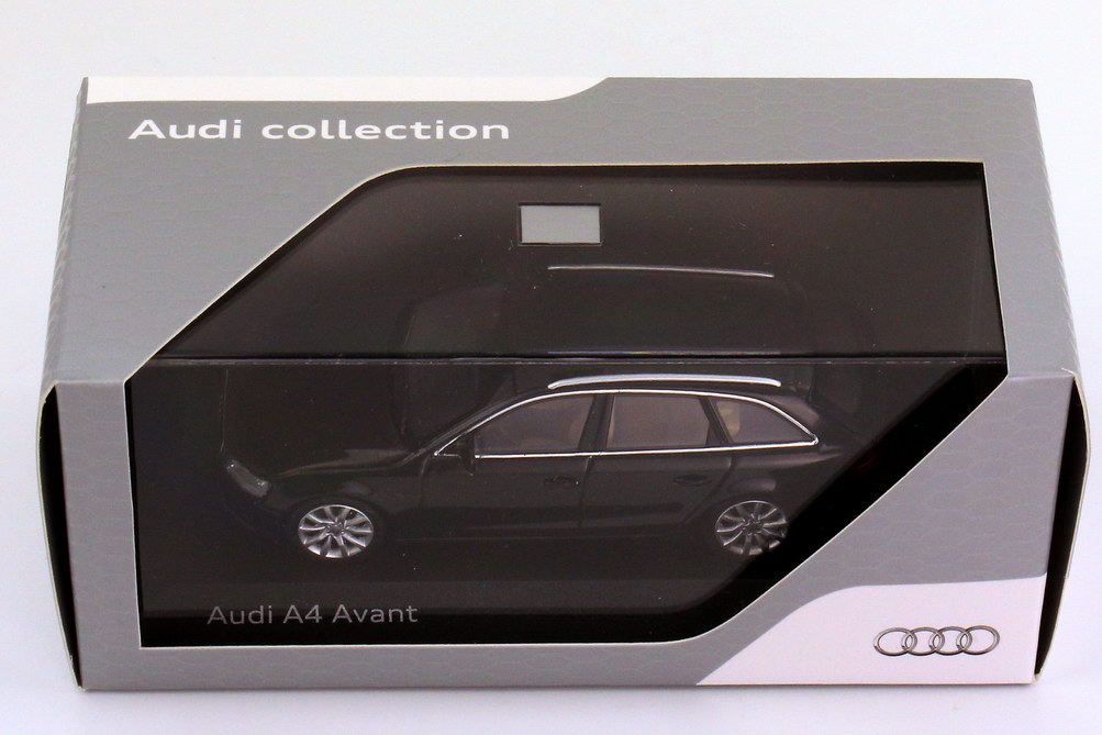 Foto 1:43 Audi A4 Avant (B8, Faclift 2012) phantom-schwarz-met. Werbemodell Minichamps 5011204223