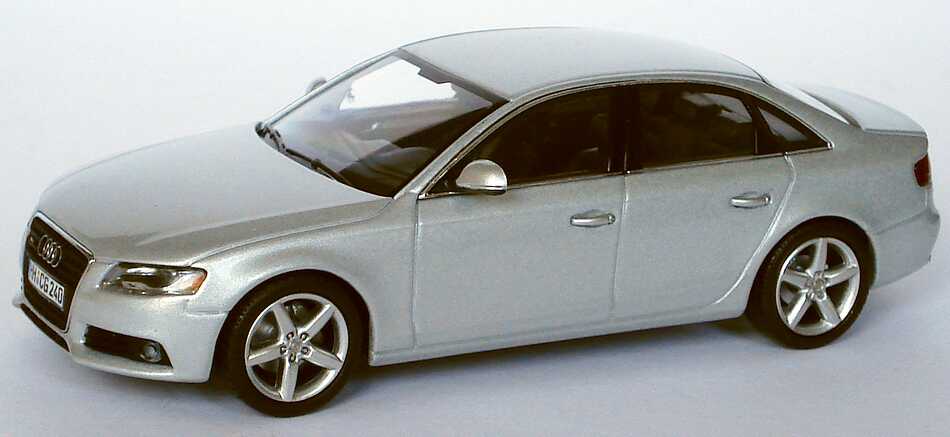 Audi A4 3.2 quattro (B8) eissilber-met. Werbemodell Minichamps