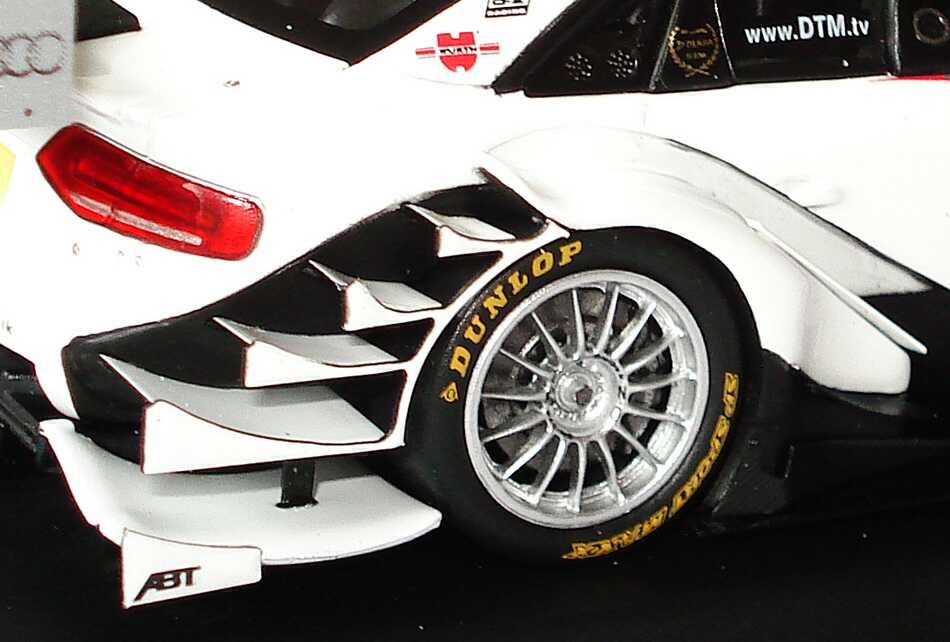 Foto 1:43 Audi A4 DTM 2009 Abt, 100 Jahre Audi Nr.2, Tom Kristensen Werbemodell Spark 5020900133