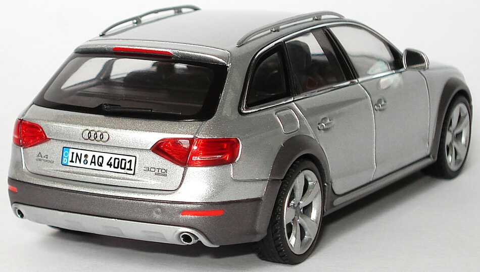 Foto 1:43 Audi A4 allroad 3.0 TDI quattro eissilber-met. Werbemodell Schuco 5010904613