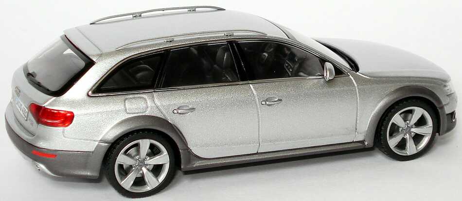 Foto 1:43 Audi A4 allroad 3.0 TDI quattro eissilber-met. Werbemodell Schuco 5010904613