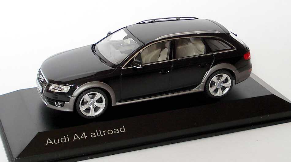 Foto 1:43 Audi A4 allroad 3.0 TDI quattro phantomschwarz-met. Werbemodell Schuco 5010904623