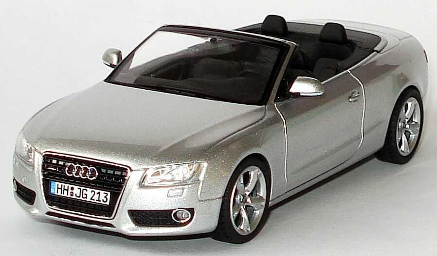 Foto 1:43 Audi A5 Cabriolet 3.0 TDI quattro eissilber-met. Werbemodell Schuco 5010805323