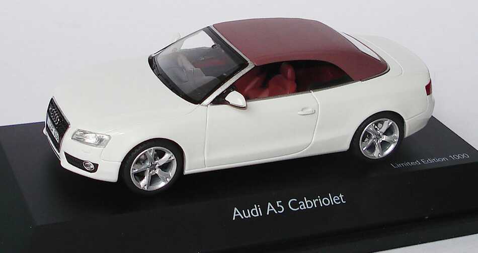 Foto 1:43 Audi A5 Cabriolet 3.0 TDI quattro ibisweiß, geschlossenes Verdeck Schuco 07281