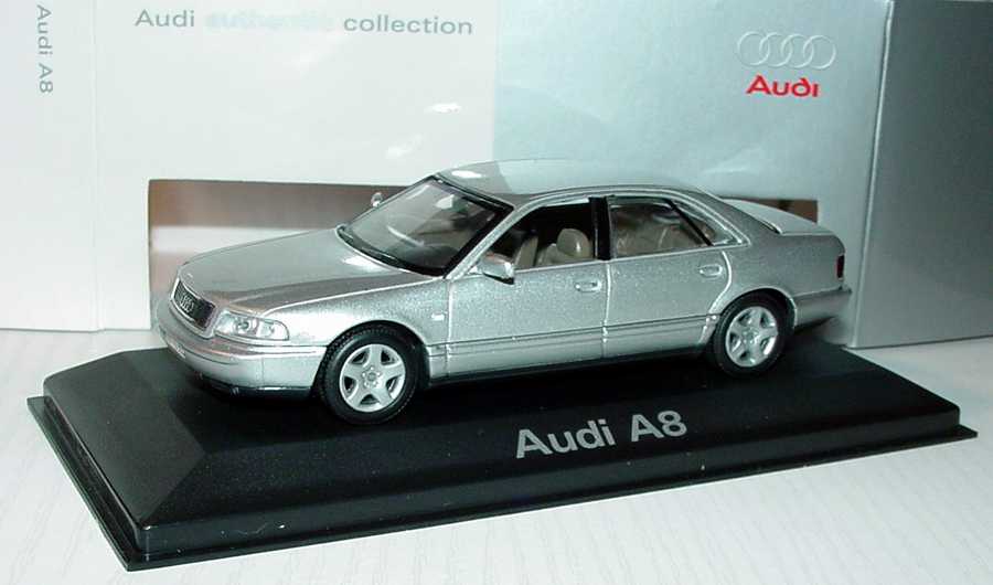 Foto 1:43 Audi A8 (D2 Facelift 2001) silber-met. Werbemodell Minichamps 20000000615001
