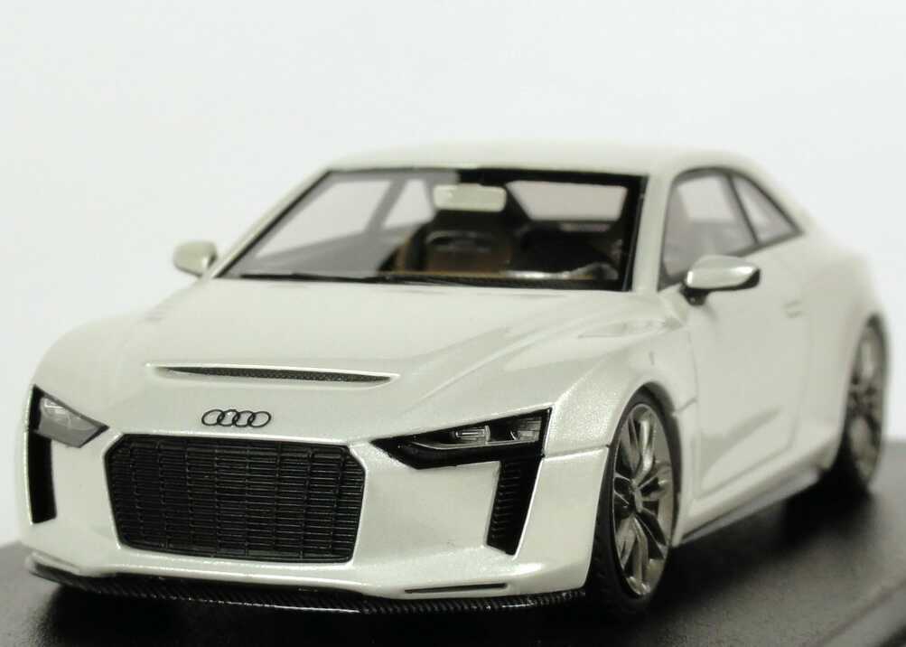Foto 1:43 Audi Quattro Concept Car (Paris Motorshow 2010) perlweiß-met. (1 of 99) Looksmart LSAUDI