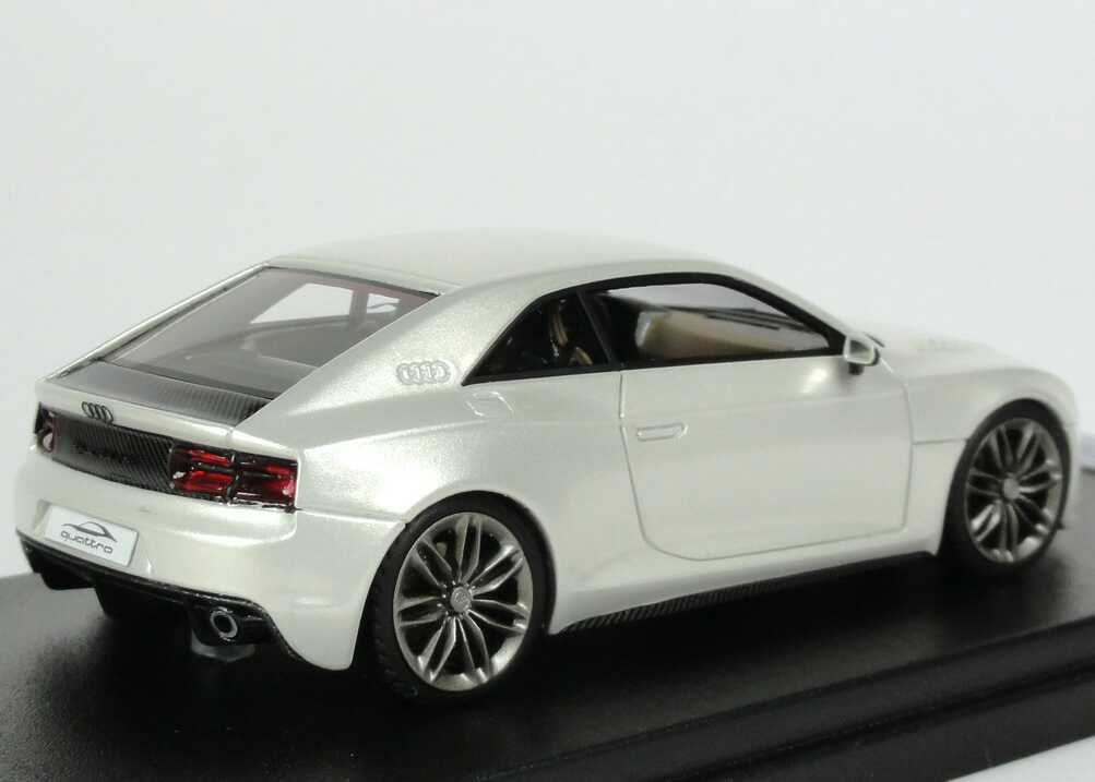 Foto 1:43 Audi Quattro Concept Car (Paris Motorshow 2010) perlweiß-met. (1 of 99) Looksmart LSAUDI