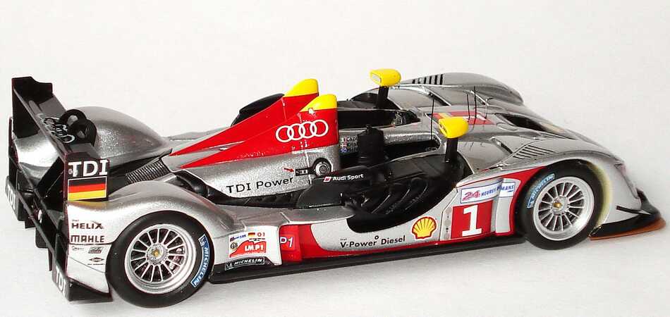 Foto 1:43 Audi R15 TDI 24h von Le Mans 2009 Audi Sport Team Joest Nr.1, Capello / Kristensen / McNish Werbemodell Spark 5020900213