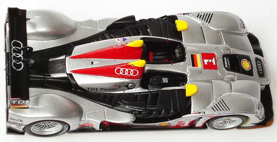 Foto 1:43 Audi R15 TDI 24h von Le Mans 2009 Audi Sport Team Joest Nr.1, Capello / Kristensen / McNish Werbemodell Spark 5020900213