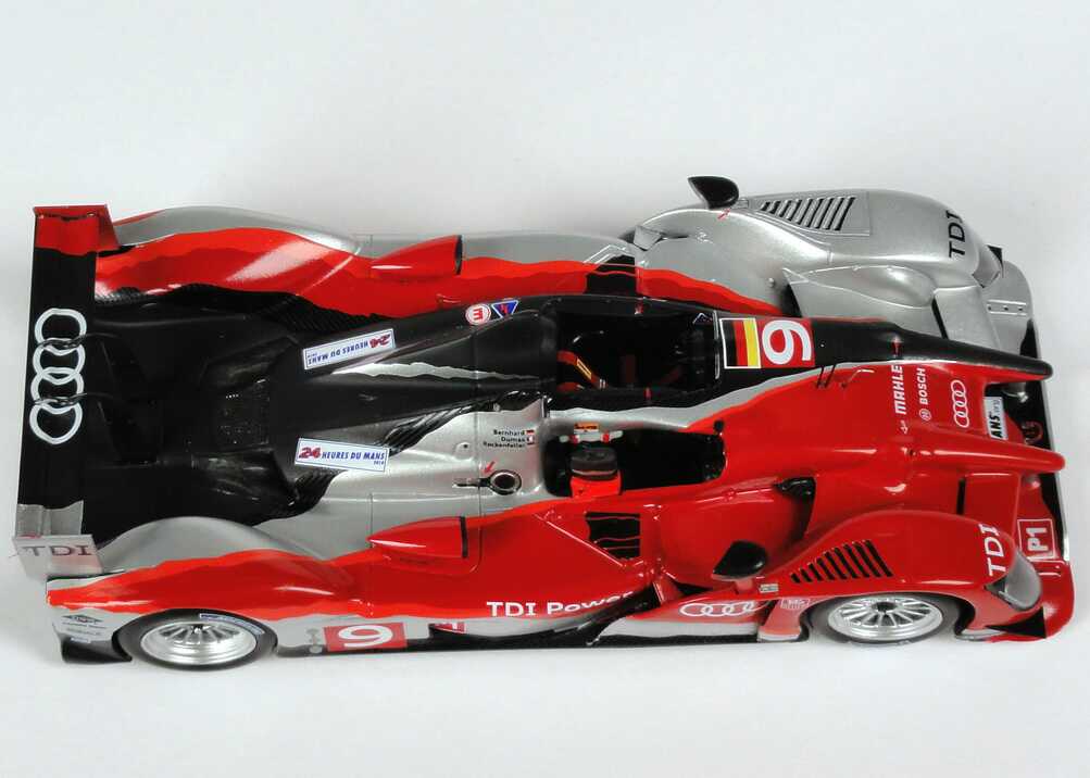 Foto 1:43 Audi R15+ TDI 24h von Le Mans 2010 Nr.9, Bernhard / Dumas / Rockenfeller (Siegerfahrzeug) Werbemodell Spark 5021000213