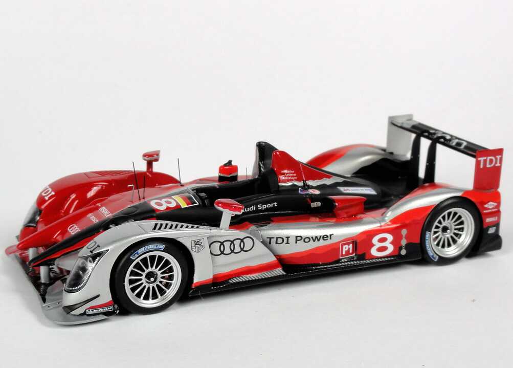 Foto 1:43 Audi R15+ TDI 24h von Le Mans 2010 Nr.8, Fässler / Lotterer / Treluyer Werbemodell Spark 5021000223