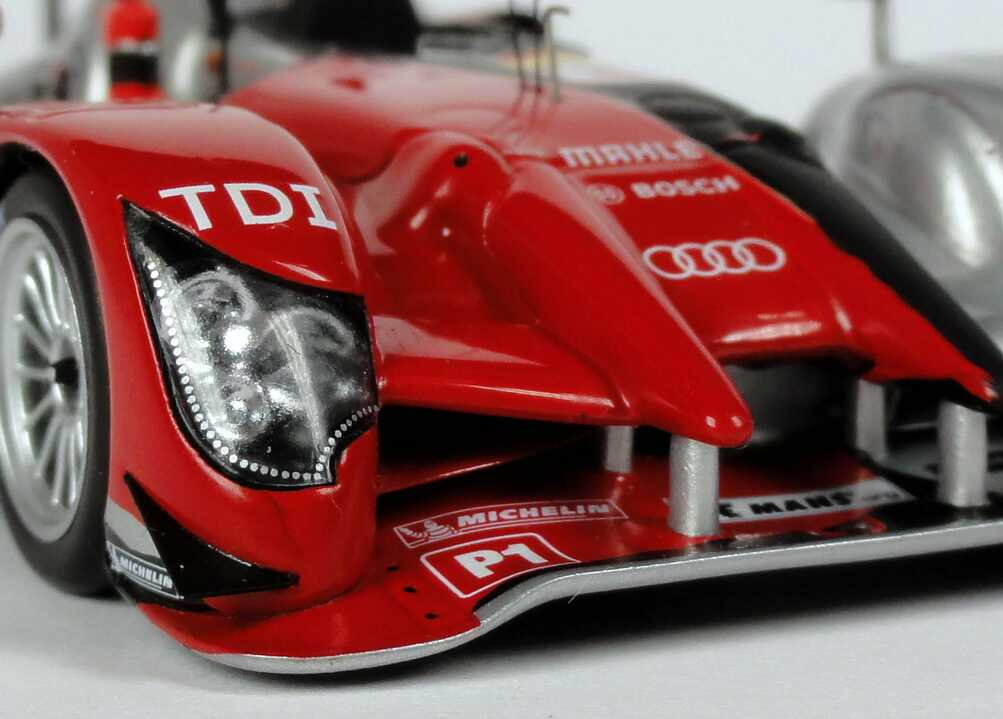 Foto 1:43 Audi R15+ TDI 24h von Le Mans 2010 Nr.8, Fässler / Lotterer / Treluyer Werbemodell Spark 5021000223