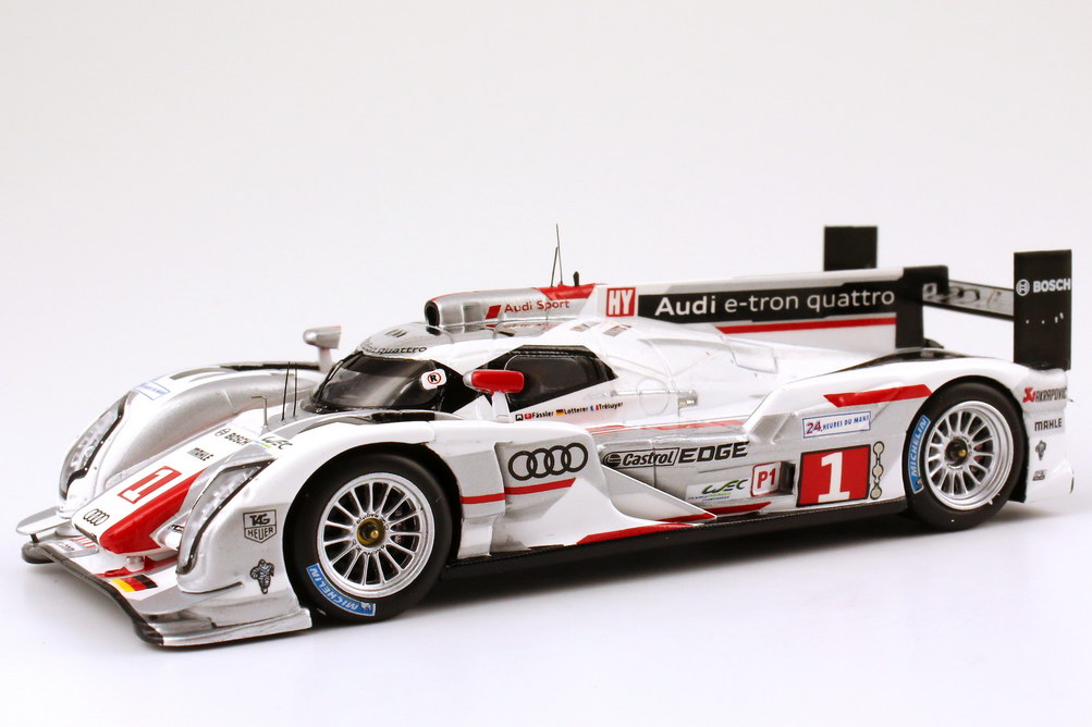 Foto 1:43 Audi R18 e-tron quattro 24h von LeMans 2012 Nr.1,  Marcel Fässler / André Lotterer / Benoît Tréluyer, Siegerfahrzeug Werbemodell Spark 5021200213