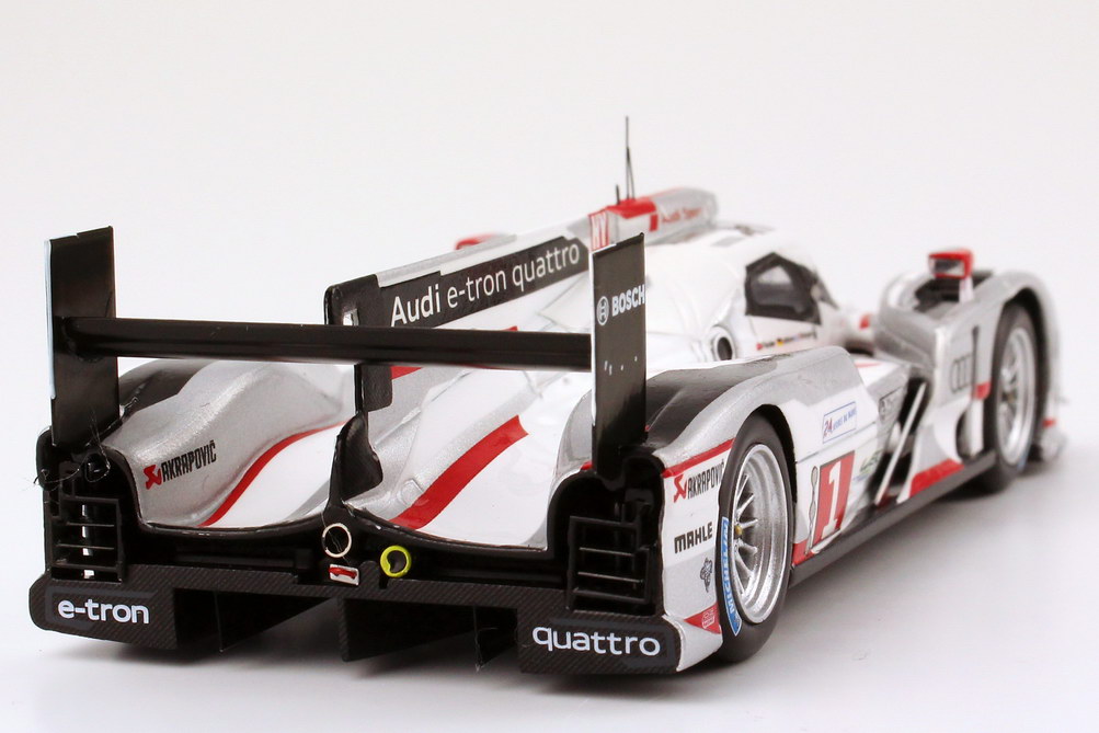 Foto 1:43 Audi R18 e-tron quattro 24h von LeMans 2012 Nr.1,  Marcel Fässler / André Lotterer / Benoît Tréluyer, Siegerfahrzeug Werbemodell Spark 5021200213