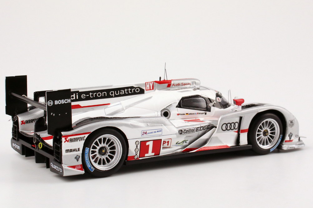 Foto 1:43 Audi R18 e-tron quattro 24h von LeMans 2012 Nr.1,  Marcel Fässler / André Lotterer / Benoît Tréluyer, Siegerfahrzeug Werbemodell Spark 5021200213