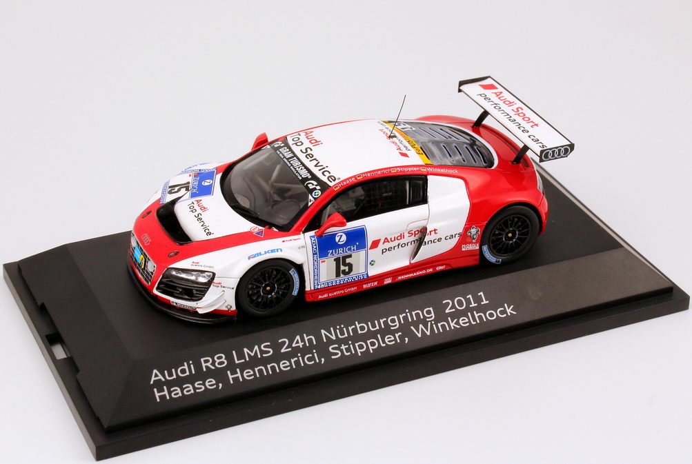 Foto 1:43 Audi R8 LMS 24 Stundenrennen Nürburgring 2011 Phoenix, Audi Sport Nr.15, Stippler / Hennerici / Haase / Winkelhock Werbemodell Spark 5021118423