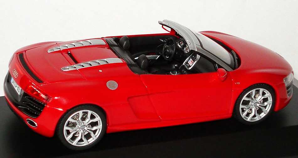 Foto 1:43 Audi R8 Spyder 5.2 FSI quattro V10 brillantrot Werbemodell Schuco 5010918523