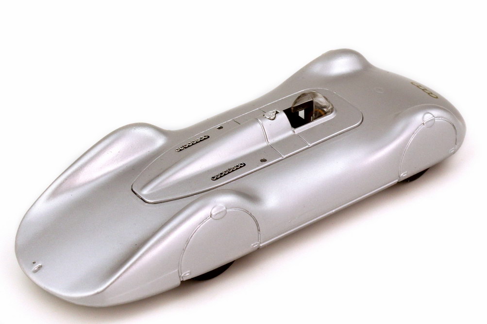 Foto 1:43 Auto Union Typ C Stromlinie Avus 1937 silber Brumm