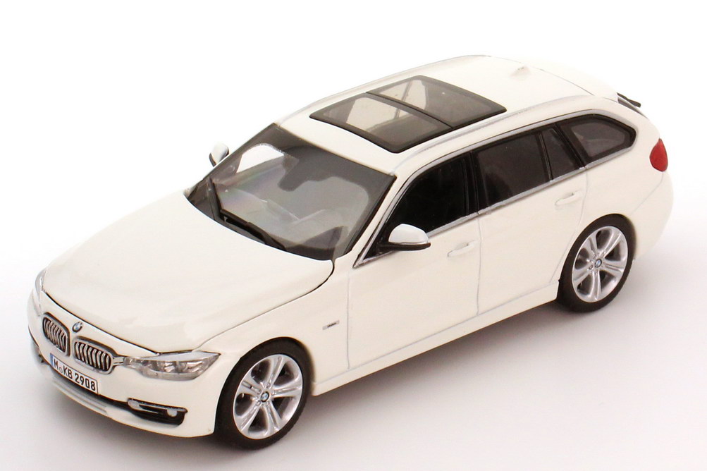 Foto 1:43 BMW 3er touring (F31) alpine-weiß-III Werbemodell BMW-Group 80422244249