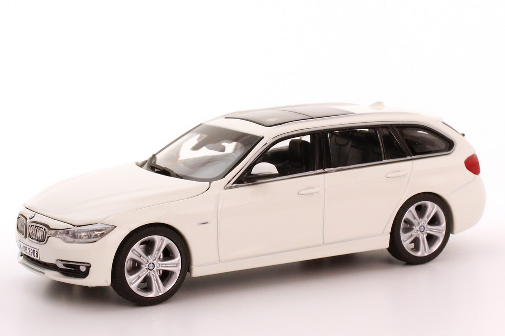 Foto 1:43 BMW 3er touring (F31) alpine-weiß-III Werbemodell BMW-Group 80422244249