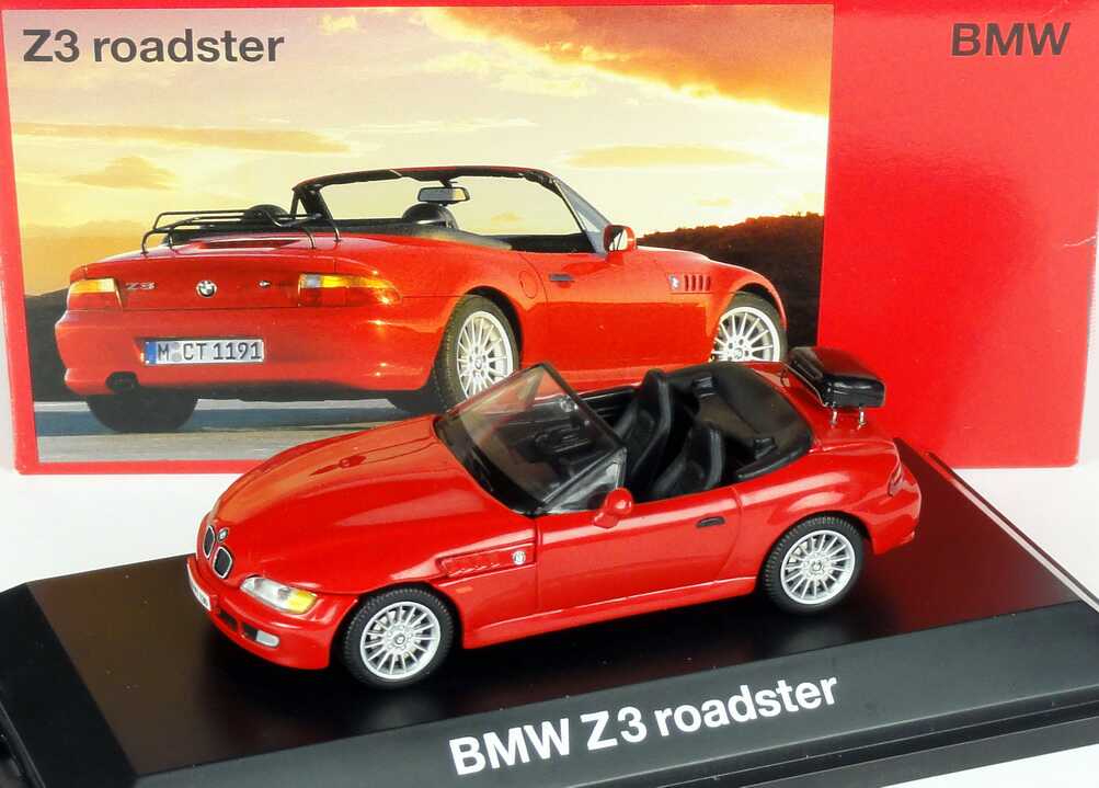 Foto 1:43 BMW Z3 roadster rot mit Träger auf Kofferraumdeckel Werbemodell Schuco 80429422112