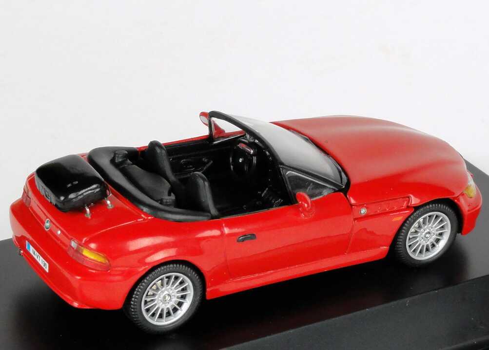 Foto 1:43 BMW Z3 roadster rot mit Träger auf Kofferraumdeckel Werbemodell Schuco 80429422112