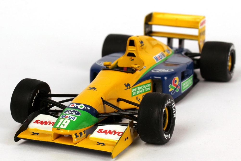 Foto 1:43 Benetton Ford B191B Formel 1 1992 Nr.19, Michael Schumacher (Early Season) Minichamps 400920119