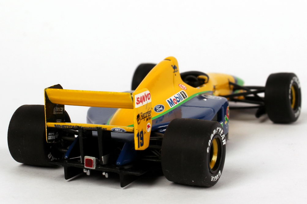 Foto 1:43 Benetton Ford B191B Formel 1 1992 Nr.19, Michael Schumacher (Early Season) Minichamps 400920119