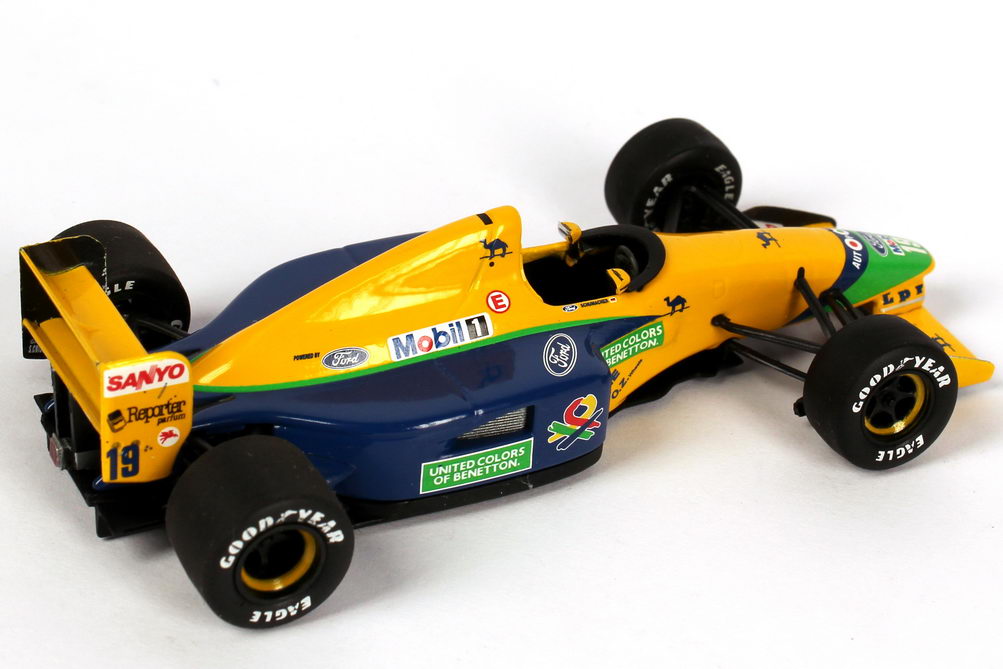 Foto 1:43 Benetton Ford B191B Formel 1 1992 Nr.19, Michael Schumacher (Early Season) Minichamps 400920119