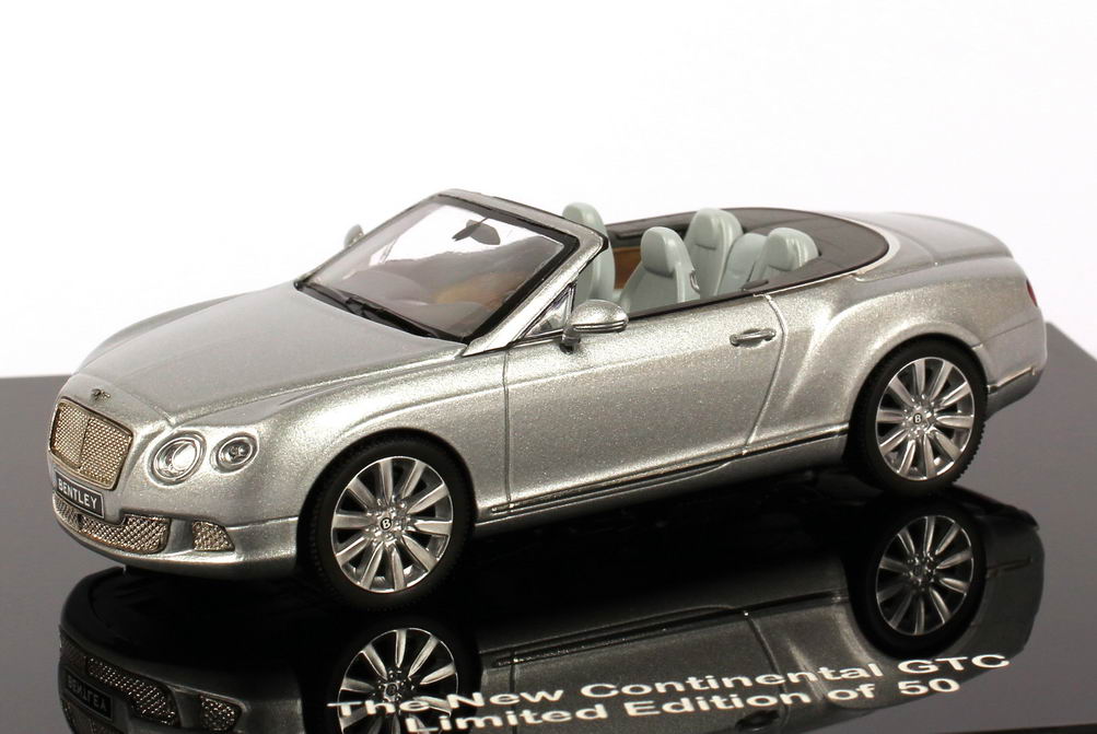 Foto 1:43 Bentley Continental GTC II silber-met. The New Continental GTC 1 of 50, IAA 2011 Bentley Classic Mode BL927