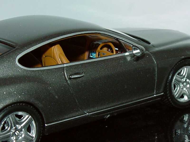 Foto 1:43 Bentley Continental GT cypressgreen-met. Werbemodell Minichamps BL312