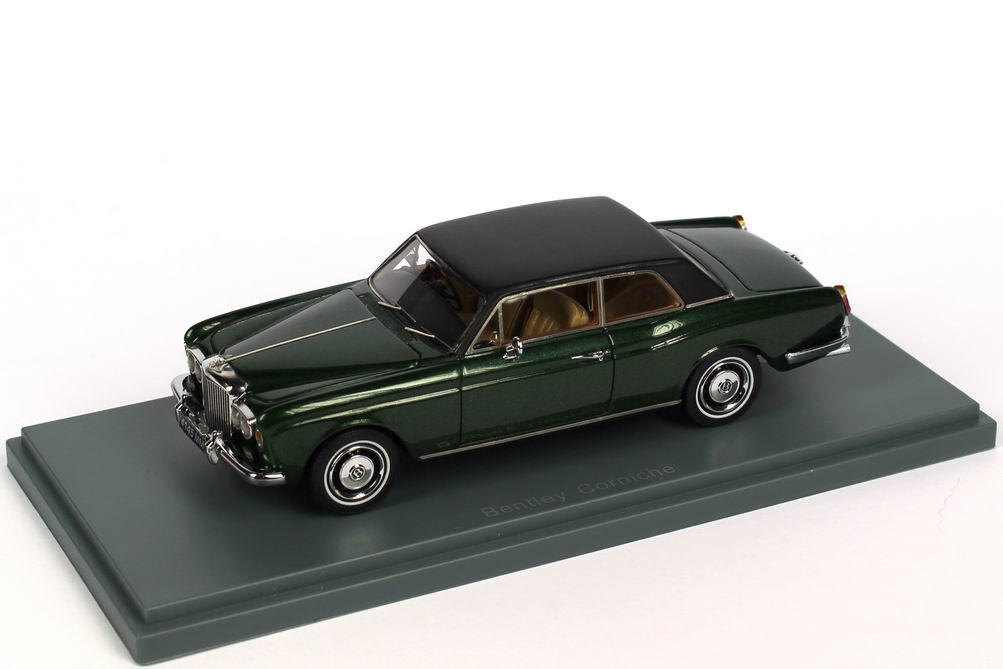 Foto 1:43 Bentley Corniche Coupé british-racing-green-met. NEO Scale Models 44145