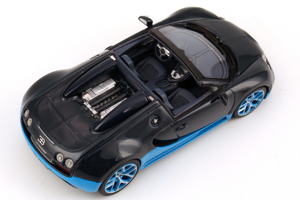 Foto 1:43 Bugatti Veyron 16.4 Grand Sport Vitesse carbon-blau/hellblau Looksmart LS396B