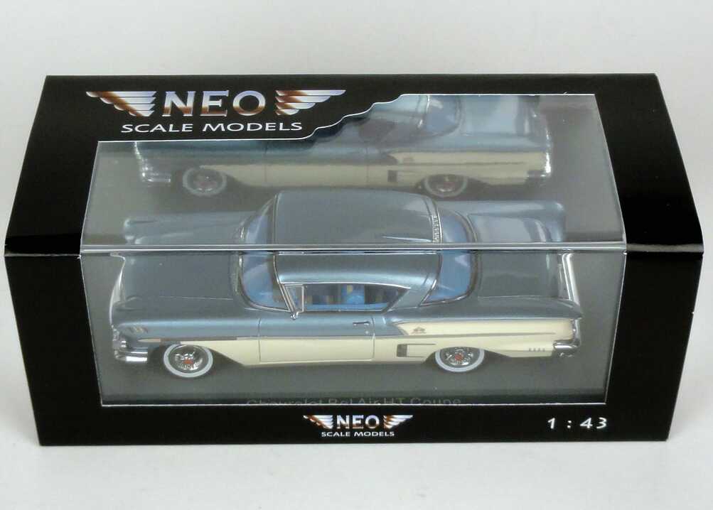 Foto 1:43 Chevrolet Bel Air Impala ´58 blau-met./creme-weiß NEO Scale Models 44085