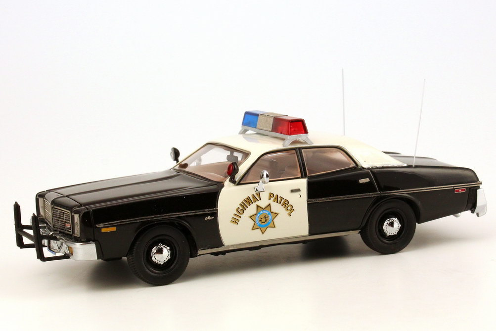 Foto 1:43 Dodge Monaco (1978) California Highway Patrol NEO Scale Models 43511