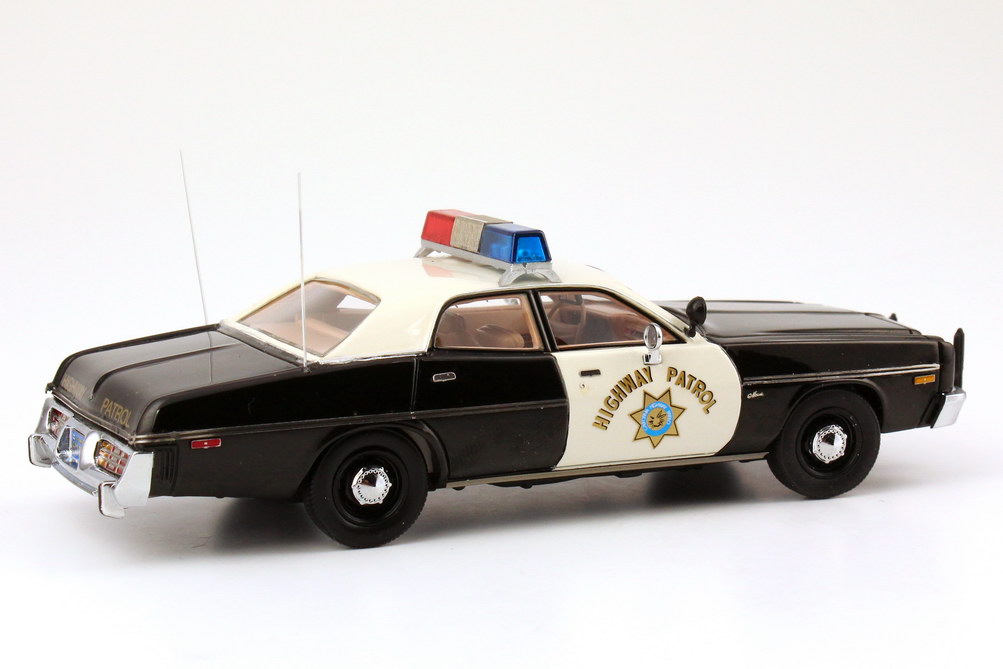 Foto 1:43 Dodge Monaco (1978) California Highway Patrol NEO Scale Models 43511