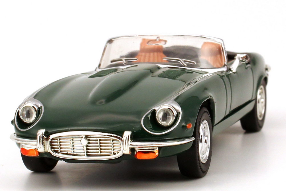 Foto 1:43 Jaguar E-Type Roadster 1971 british-racing-green Yat Ming 94243-C