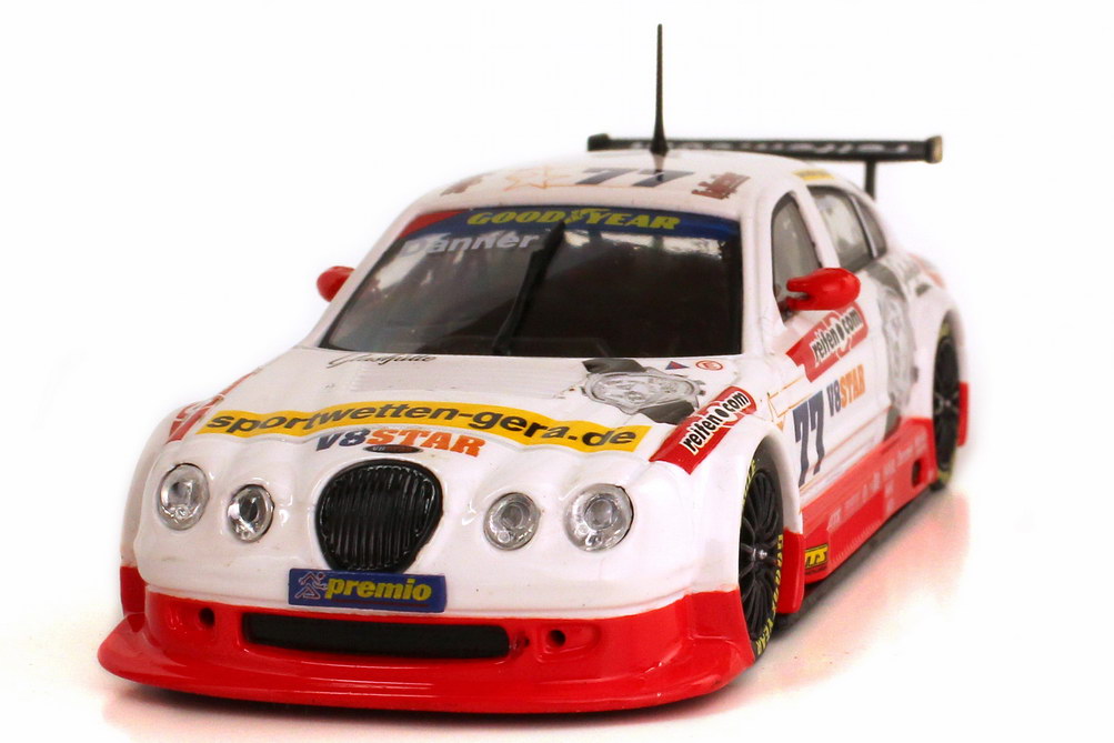 Foto 1:43 Jaguar S-Type V8STAR 2002 J.A.G. Racing, reifen.com Nr.77, Cristian Danner Schuco 04851