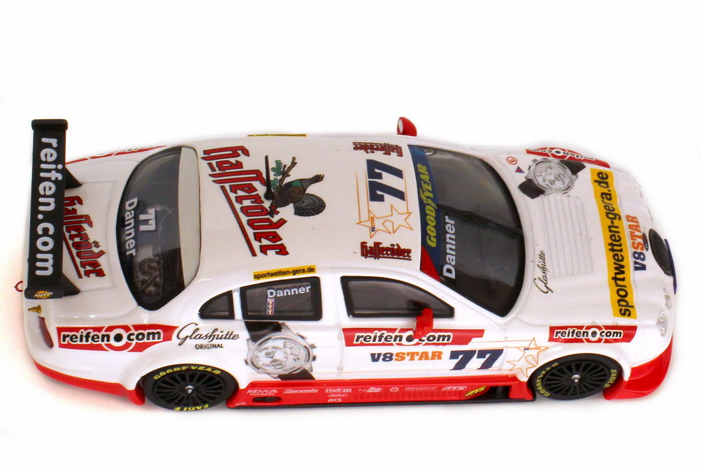 Foto 1:43 Jaguar S-Type V8STAR 2002 J.A.G. Racing, reifen.com Nr.77, Cristian Danner Schuco 04851