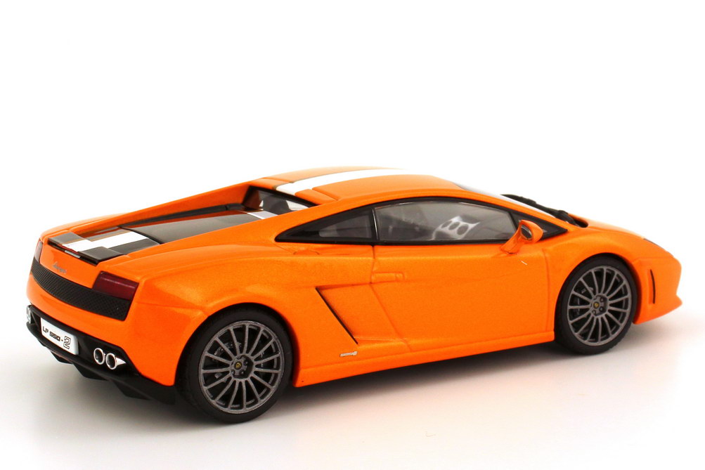 Foto 1:43 Lamborghini Gallardo LP 550-2 borealis-orange-met. - Valentino Balboni AUTOart 54631