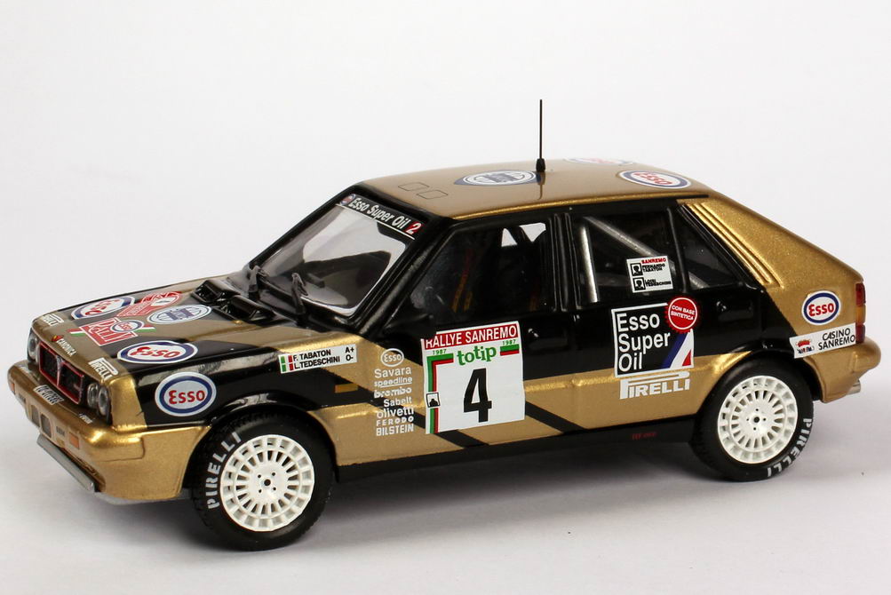 Foto 1:43 Lancia Delta HF 4WD Rally San Remo 1987 Esso Super Oil Nr.4, Tabaton / Tedeschini Ixo SCR004