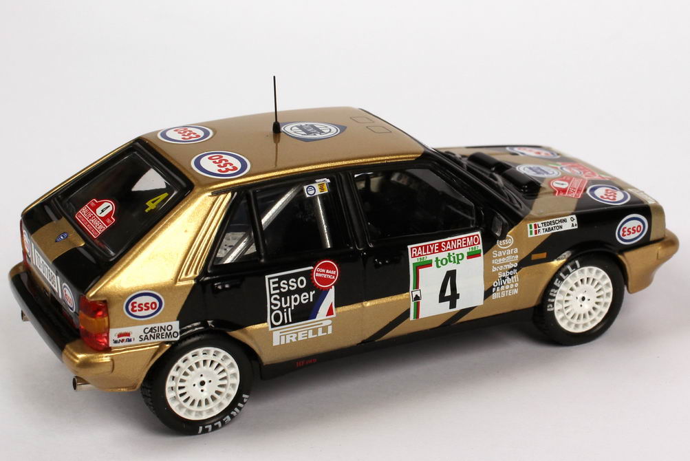 Foto 1:43 Lancia Delta HF 4WD Rally San Remo 1987 Esso Super Oil Nr.4, Tabaton / Tedeschini Ixo SCR004