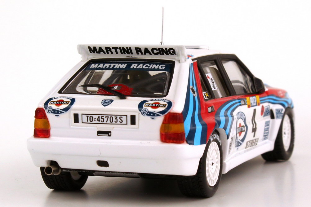 Foto 1:43 Lancia Delta HF Integrale Rally Monte Carlo 1992 Martini Nr.4 Auriol Occelli Siegerfahrzeug - Ixo SCR001