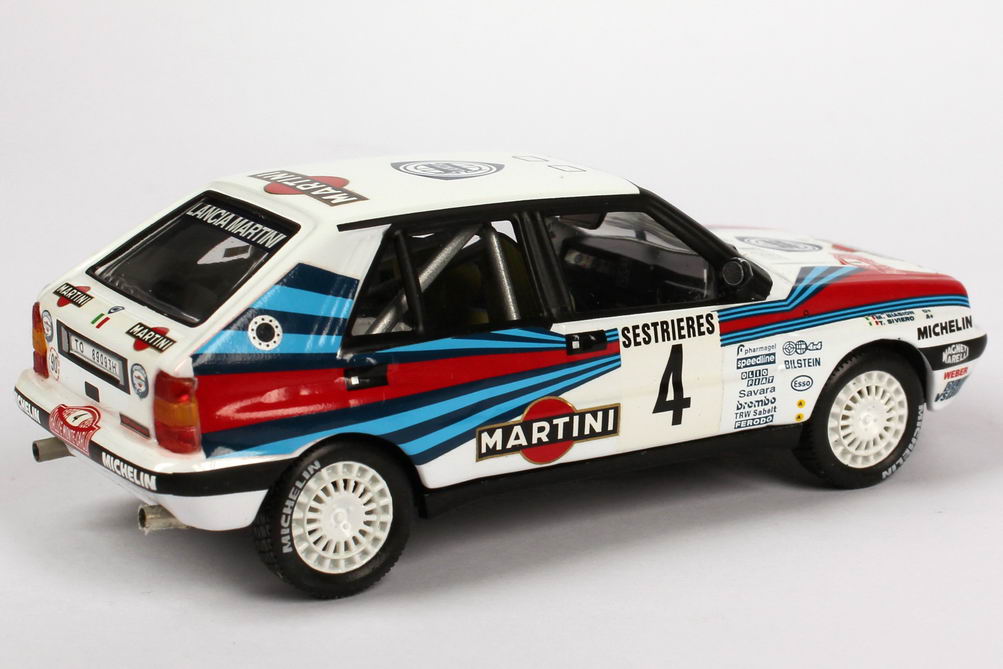 Foto 1:43 Lancia Delta Integrale Rally Monte Carlo 1989 Martini Nr.4, Biasion / Siviero (Siegerfahrzeug) Ixo SCR002