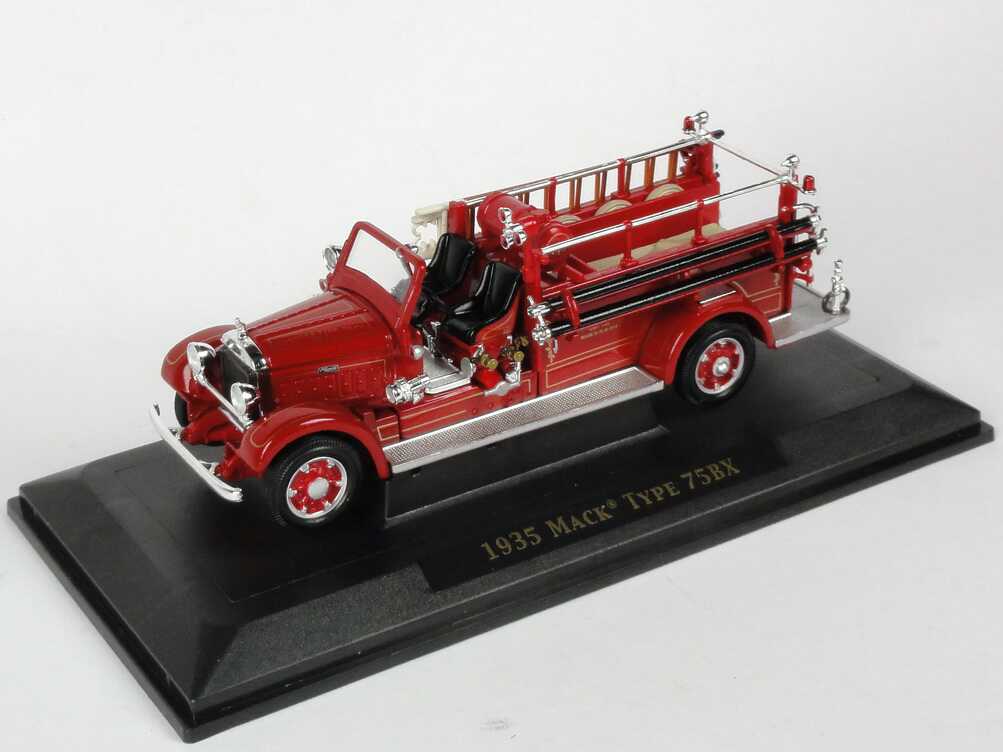 Foto 1:43 Mack Type 75BX (1935) Fire Engine Hanover Fire Dept. Yat Ming 43001