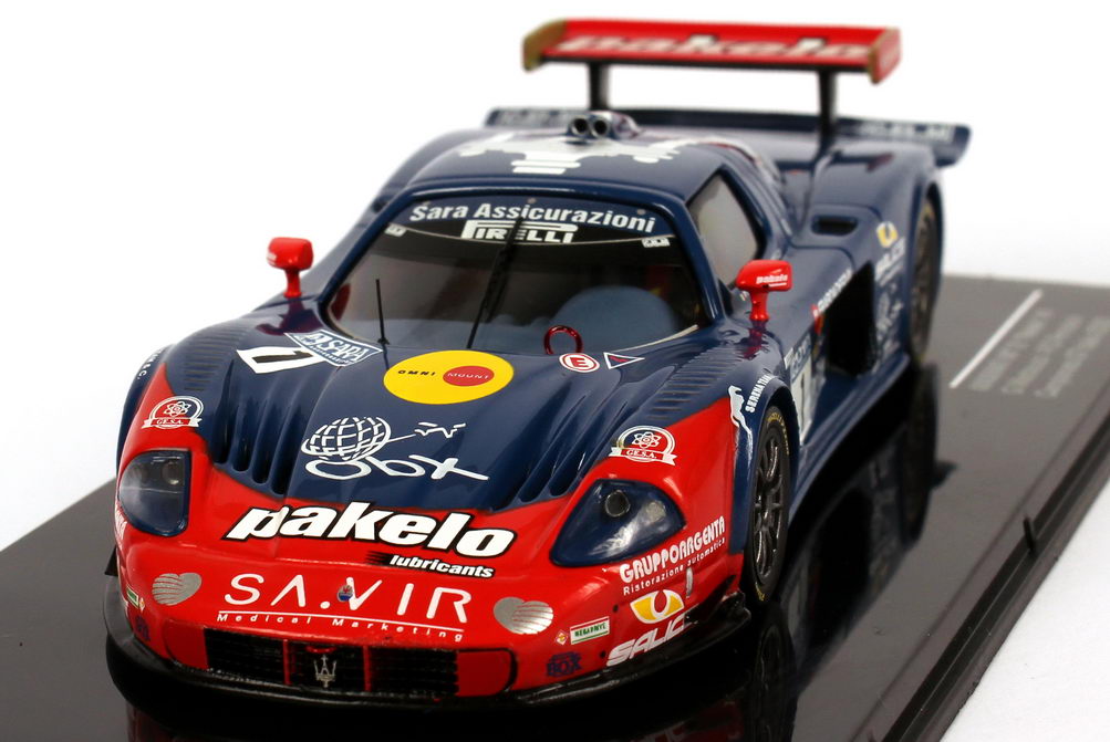 Foto 1:43 Maserati MC12 Championato GT Italia 2005 Pakelo Nr.1, Matteuzzi / Perazzini Ixo GTM061