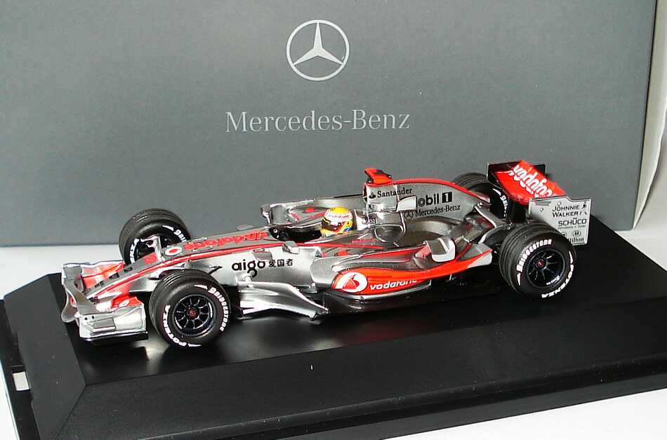 Foto 1:43 McLaren Mercedes MP 4-23 Formel 1 2008 Showcar, Lewis Hamilton Werbemodell Minichamps B66960003