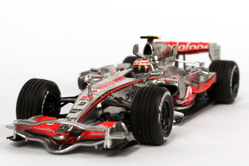 Foto 1:43 McLaren Mercedes MP 4-23 Showcar Formel 1 2008 Vodafone, Heikki Kovalainen Minichamps 530084393