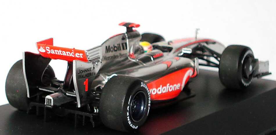 Foto 1:43 McLaren Mercedes MP 4-24 Formel 1 2009 Vodafone Nr.1, Lewis Hamilton Werbemodell Minichamps B66960038